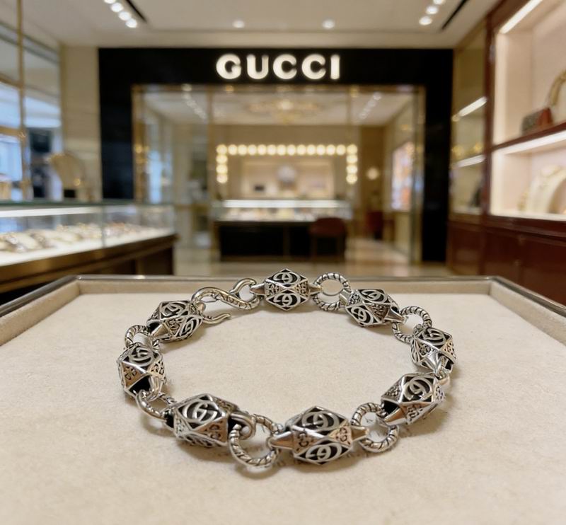 Gucci Bracelet 02yxs08
